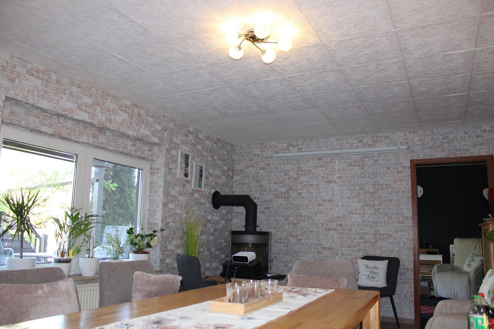 Predaj domu 163 m², pozemek 878 m², Allendorf (Eder), Hesensko Predaj domu 163 m², pozemek 878 m², Allendorf (Eder), Hesensko
