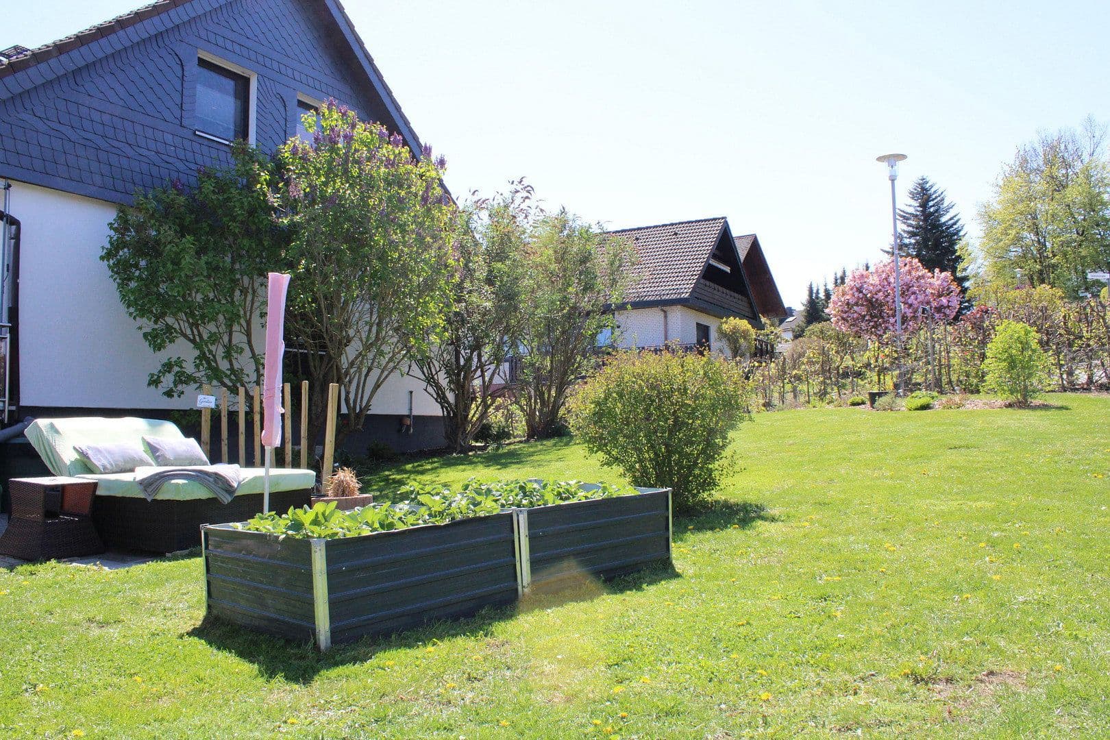 Predaj domu 163 m², pozemek 878 m², Allendorf (Eder), Hesensko Predaj domu 163 m², pozemek 878 m², Allendorf (Eder), Hesensko