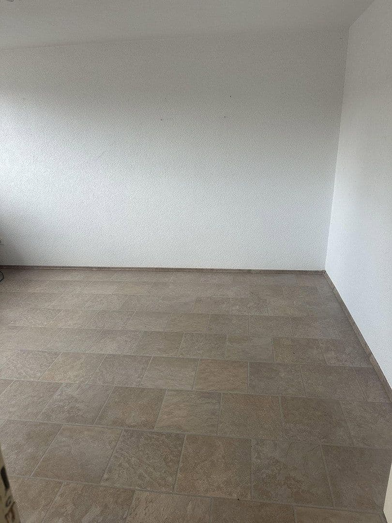 Prenájom bytu 3-izbový 65 m², Große bahngasse 12, Heilbronn, Bádensko-Wurttembersko Prenájom bytu 3-izbový 65 m², Große bahngasse 12, Heilbronn, Bádensko-Wurttembersko