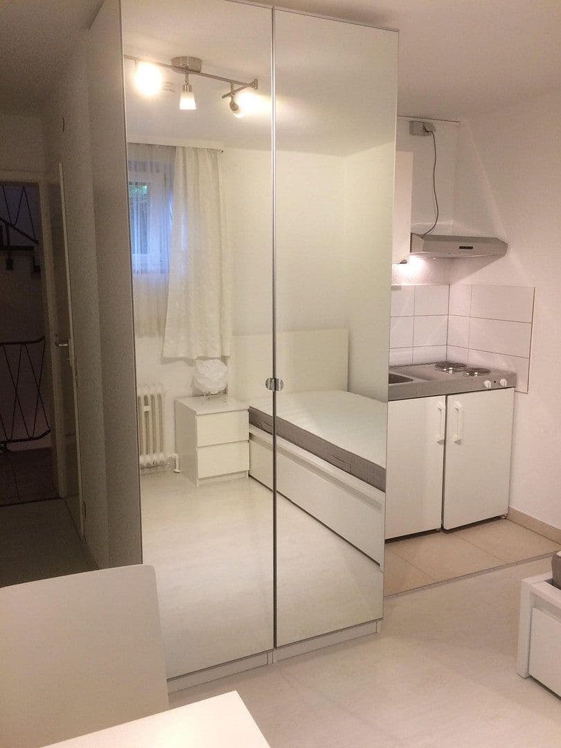 Prenájom bytu 1-izbový 16 m², Stuttgart-Kaltental, Bádensko-Wurttembersko Prenájom bytu 1-izbový 16 m², Stuttgart-Kaltental, Bádensko-Wurttembersko