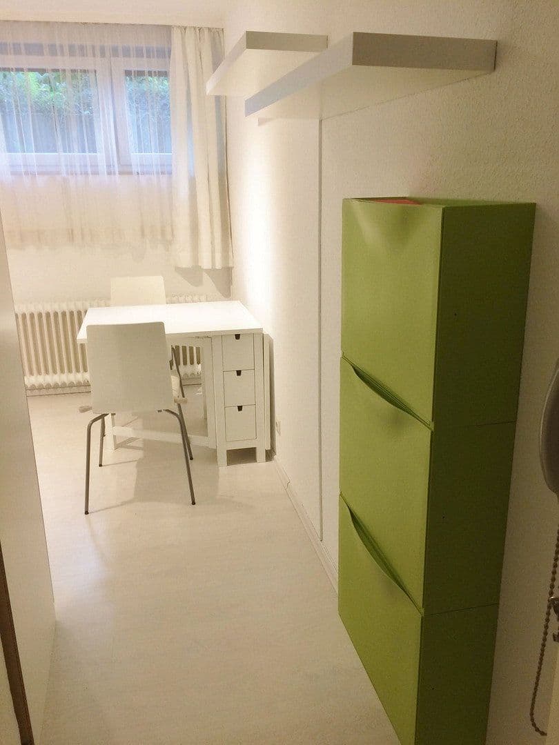 Prenájom bytu 1-izbový 16 m², Stuttgart-Kaltental, Bádensko-Wurttembersko Prenájom bytu 1-izbový 16 m², Stuttgart-Kaltental, Bádensko-Wurttembersko