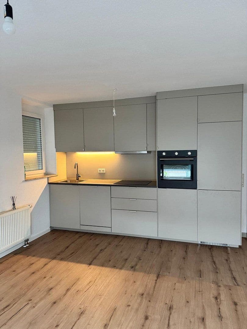 Prenájom bytu 2-izbový 60 m², Lorch, Bádensko-Wurttembersko Prenájom bytu 2-izbový 60 m², Lorch, Bádensko-Wurttembersko