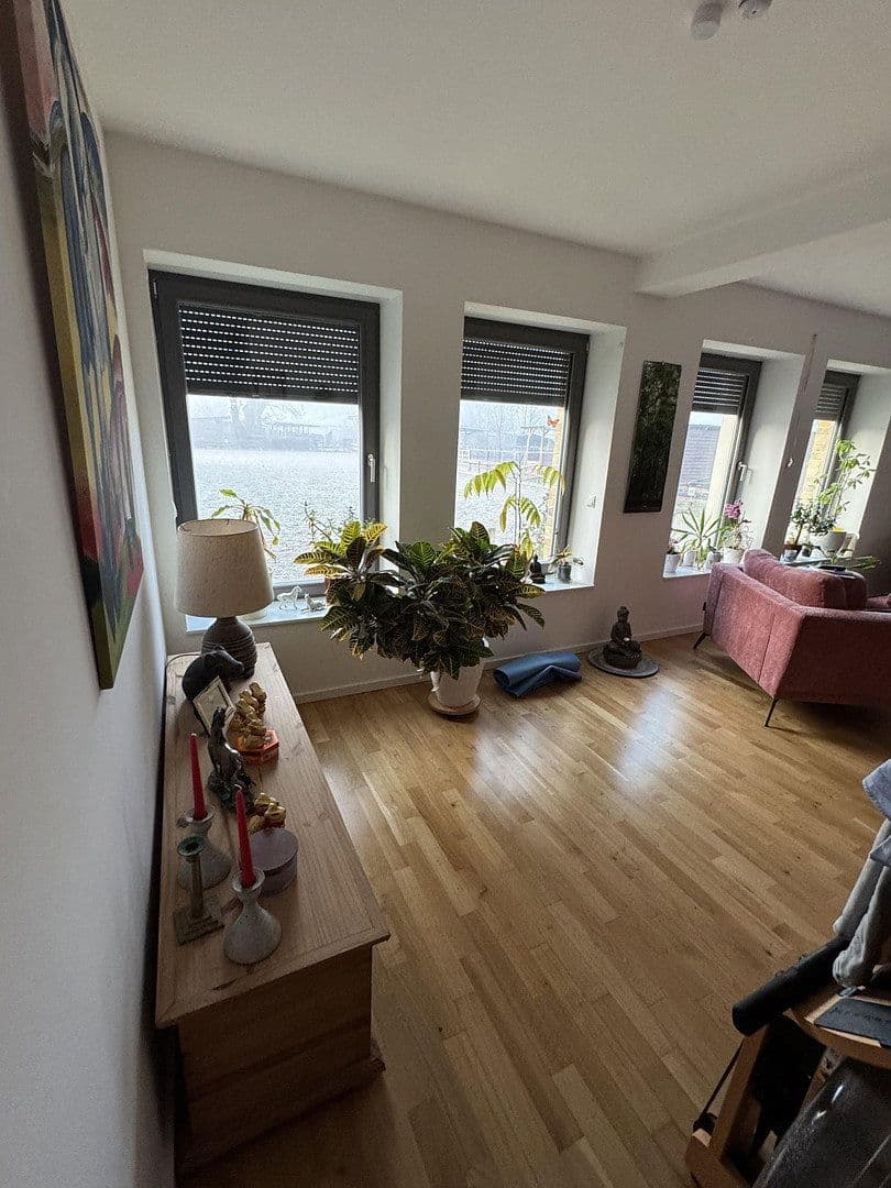 Prenájom bytu 4-izbový 139 m², Dorfaue 3a, Oberkrämer, Brandenbursko Prenájom bytu 4-izbový 139 m², Dorfaue 3a, Oberkrämer, Brandenbursko