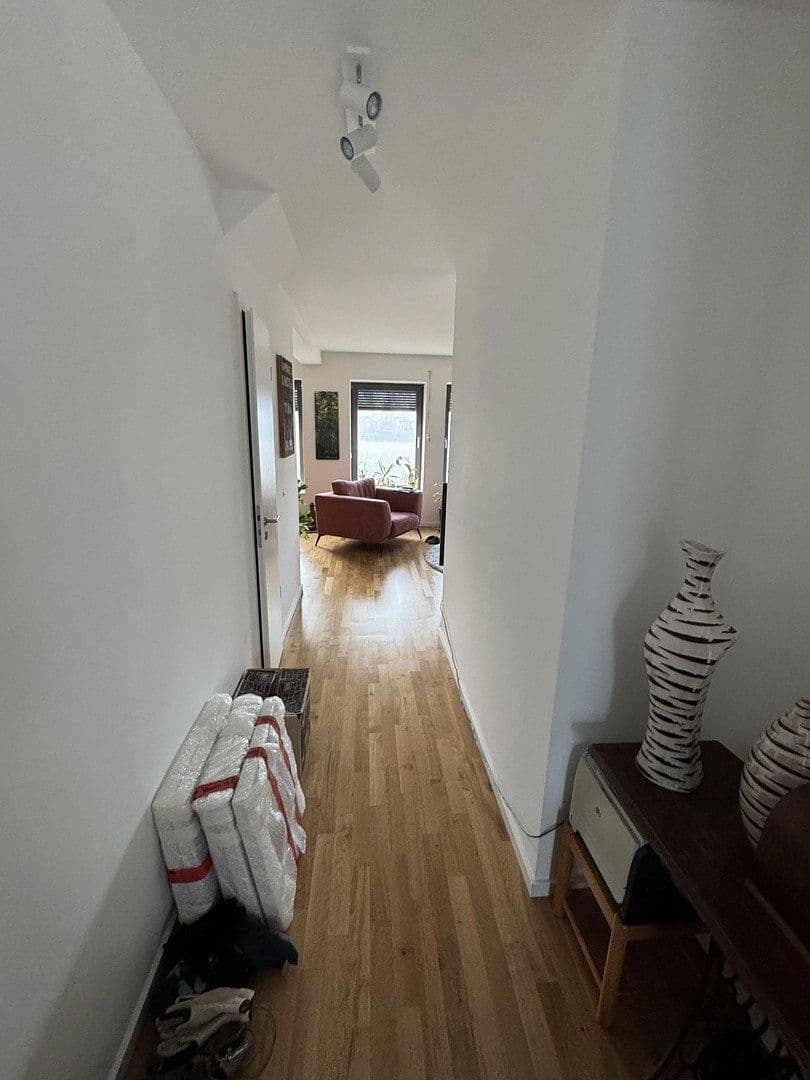Prenájom bytu 4-izbový 139 m², Dorfaue 3a, Oberkrämer, Brandenbursko Prenájom bytu 4-izbový 139 m², Dorfaue 3a, Oberkrämer, Brandenbursko