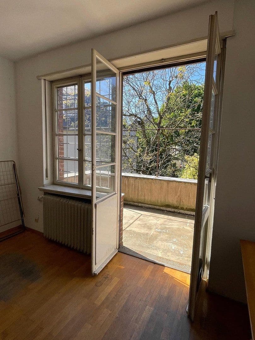 Predaj domu 252 m², pozemek 417 m², Frankfurt, Hesensko Predaj domu 252 m², pozemek 417 m², Frankfurt, Hesensko