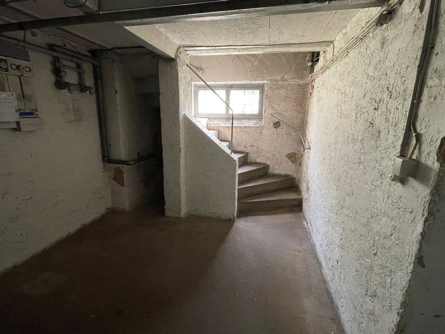 Predaj domu 252 m², pozemek 417 m², Frankfurt, Hesensko Predaj domu 252 m², pozemek 417 m², Frankfurt, Hesensko