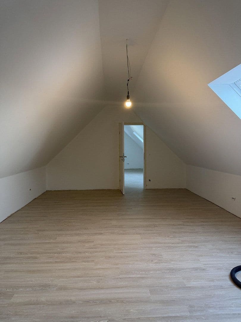 Prenájom bytu 2-izbový 90 m², Salzhausen, Dolné Sasko Prenájom bytu 2-izbový 90 m², Salzhausen, Dolné Sasko