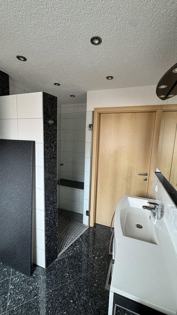 Predaj bytu 2-izbový 63 m², Heerweg 5, Obersulm, Bádensko-Wurttembersko Predaj bytu 2-izbový 63 m², Heerweg 5, Obersulm, Bádensko-Wurttembersko