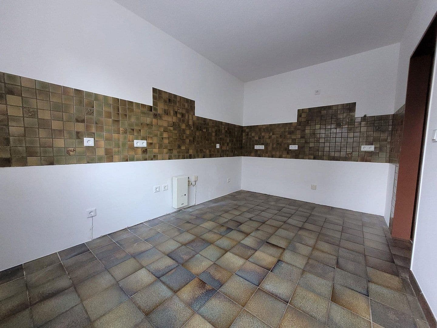 Prenájom bytu 3-izbový 94 m², Unterm Hagen 25, Hagen Hohenlimburg, Severné Porýnie - Westfálsko Prenájom bytu 3-izbový 94 m², Unterm Hagen 25, Hagen Hohenlimburg, Severné Porýnie - Westfálsko