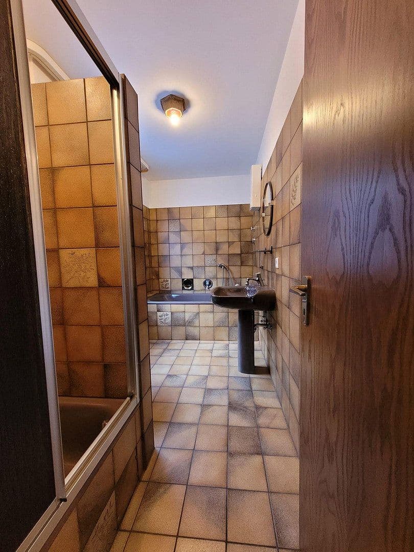 Prenájom bytu 3-izbový 94 m², Unterm Hagen 25, Hagen Hohenlimburg, Severné Porýnie - Westfálsko Prenájom bytu 3-izbový 94 m², Unterm Hagen 25, Hagen Hohenlimburg, Severné Porýnie - Westfálsko