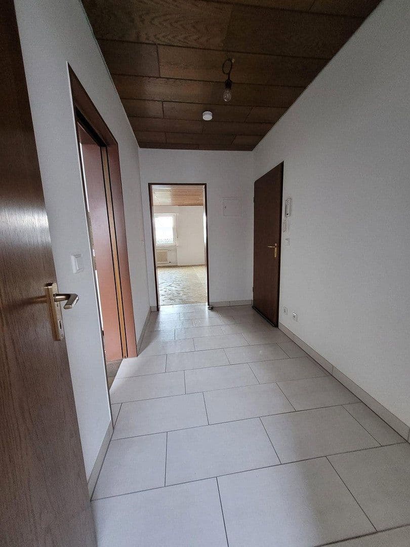 Prenájom bytu 3-izbový 94 m², Unterm Hagen 25, Hagen Hohenlimburg, Severné Porýnie - Westfálsko Prenájom bytu 3-izbový 94 m², Unterm Hagen 25, Hagen Hohenlimburg, Severné Porýnie - Westfálsko