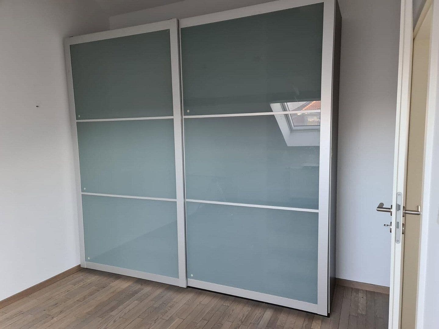 Prenájom bytu 3-izbový 96 m², Werastraße 135, Stuttgart, Bádensko-Wurttembersko Prenájom bytu 3-izbový 96 m², Werastraße 135, Stuttgart, Bádensko-Wurttembersko