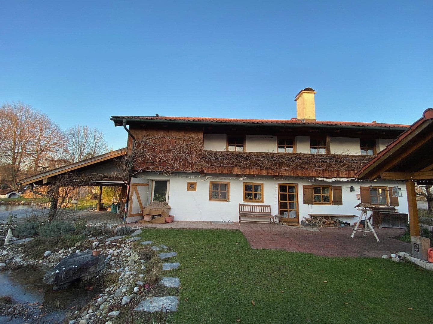 Predaj domu 170 m², pozemek 1.862 m², Grosskarolinenfeld, Bavorsko Predaj domu 170 m², pozemek 1.862 m², Grosskarolinenfeld, Bavorsko