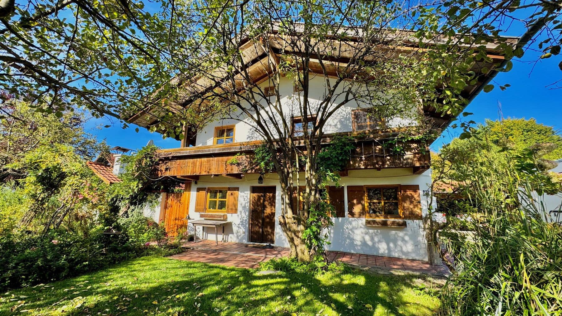 Predaj domu 170 m², pozemek 1.862 m², Grosskarolinenfeld, Bavorsko Predaj domu 170 m², pozemek 1.862 m², Grosskarolinenfeld, Bavorsko