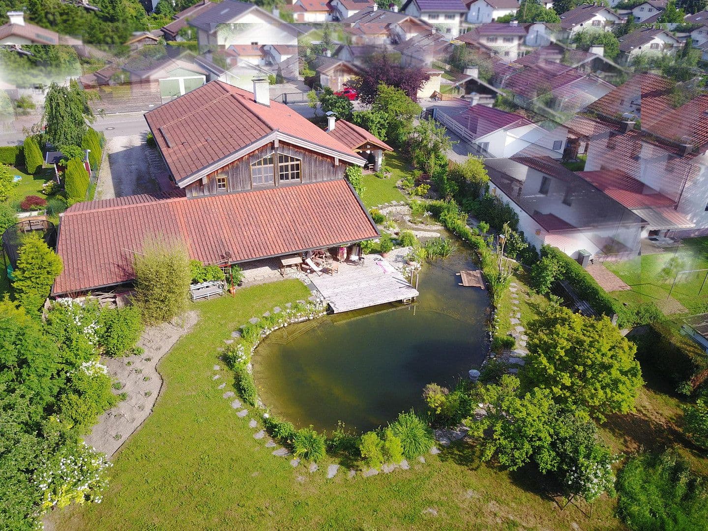 Predaj domu 170 m², pozemek 1.862 m², Grosskarolinenfeld, Bavorsko Predaj domu 170 m², pozemek 1.862 m², Grosskarolinenfeld, Bavorsko