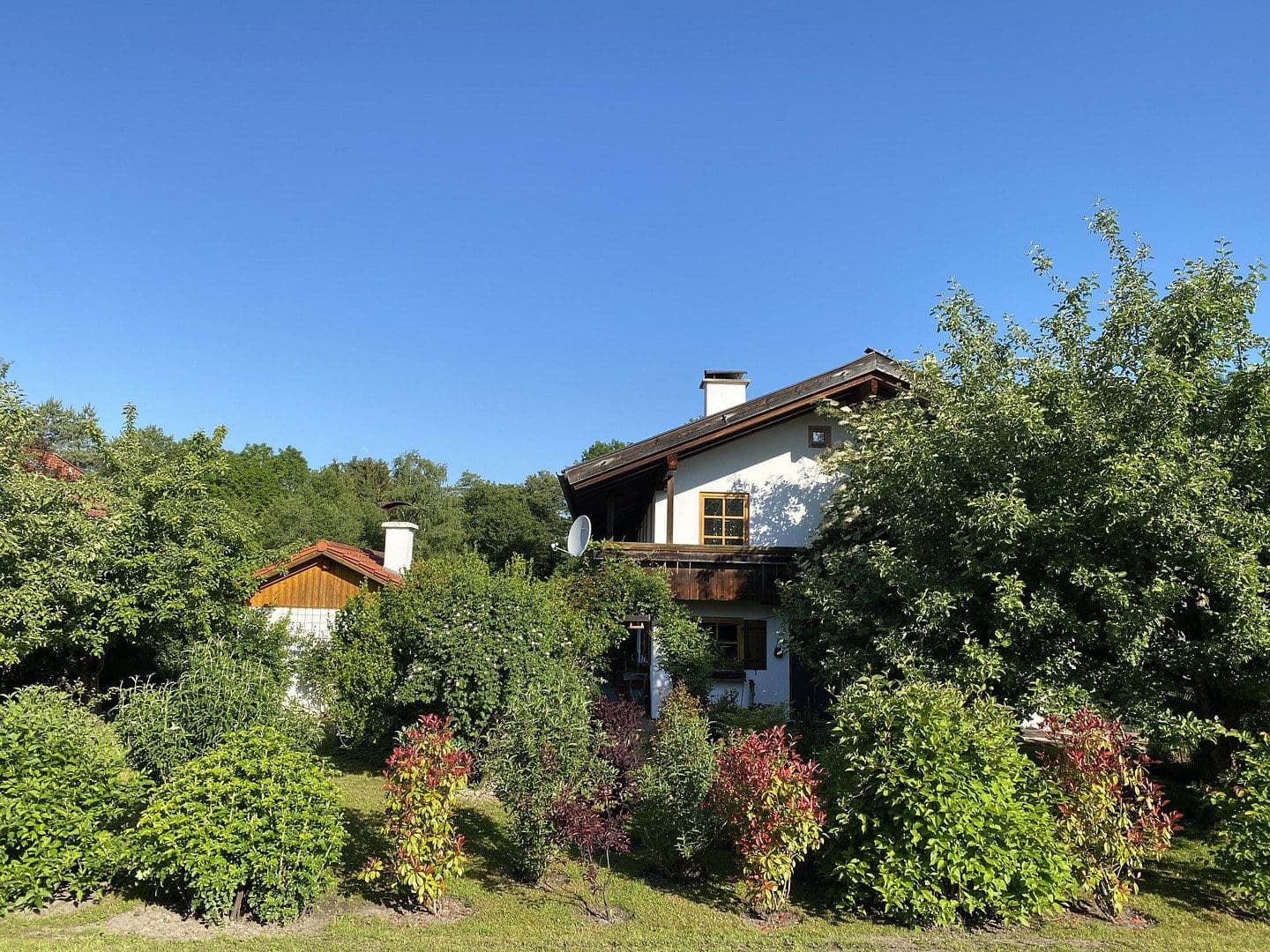 Predaj domu 170 m², pozemek 1.862 m², Grosskarolinenfeld, Bavorsko Predaj domu 170 m², pozemek 1.862 m², Grosskarolinenfeld, Bavorsko