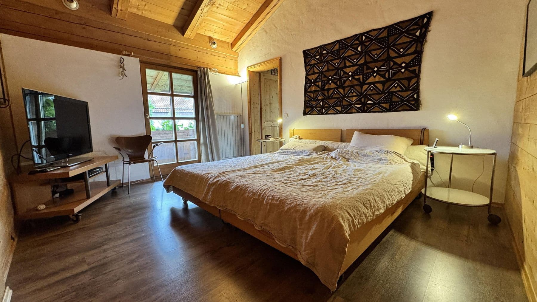Predaj domu 170 m², pozemek 1.862 m², Grosskarolinenfeld, Bavorsko Predaj domu 170 m², pozemek 1.862 m², Grosskarolinenfeld, Bavorsko