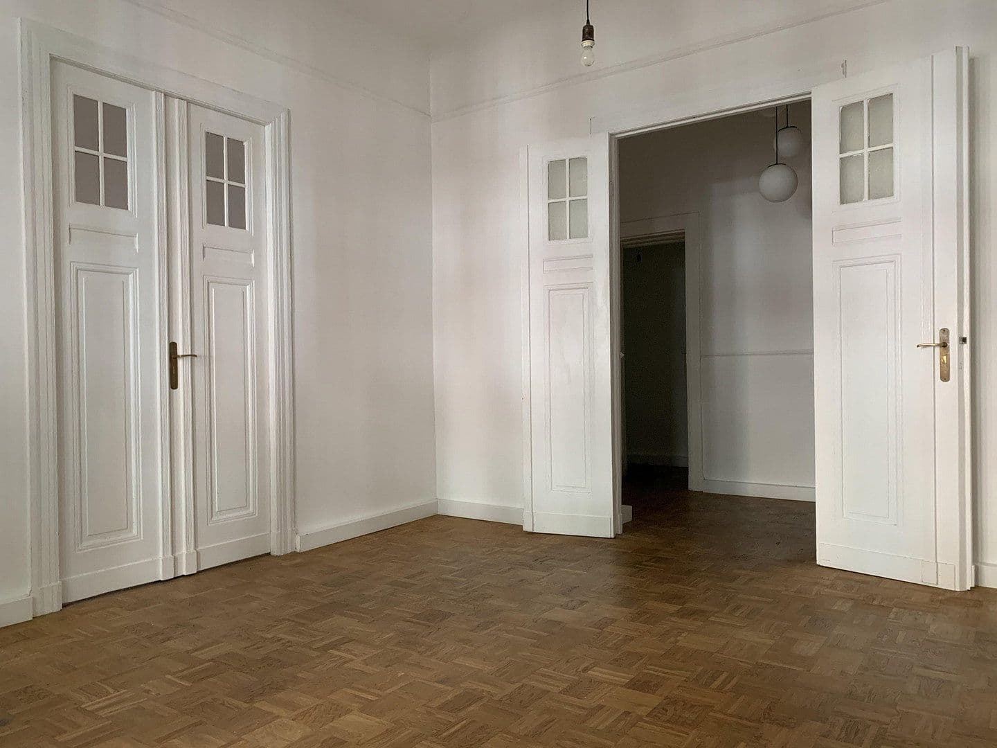 Predaj bytu 3-izbový 94 m², Berlin, Berlín Predaj bytu 3-izbový 94 m², Berlin, Berlín