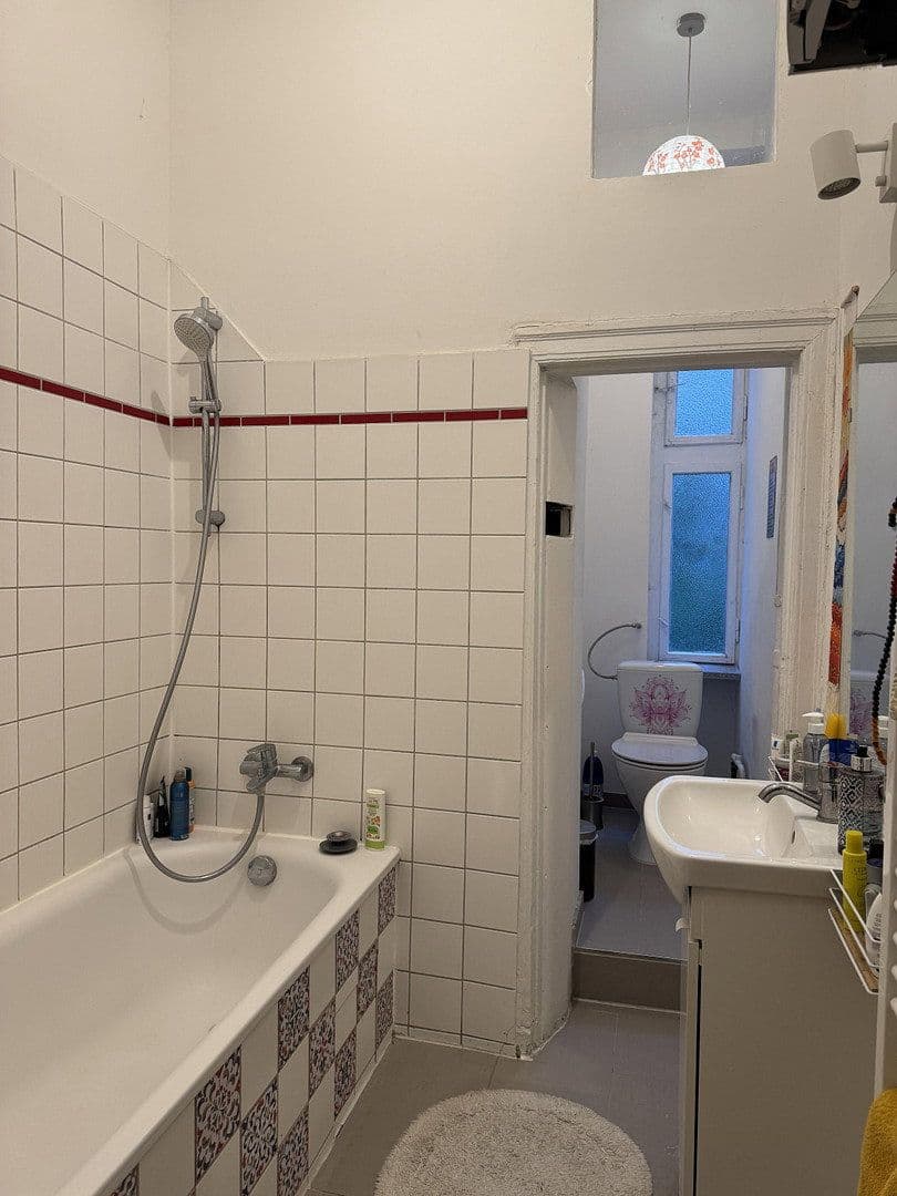 Predaj bytu 3-izbový 94 m², Berlin, Berlín Predaj bytu 3-izbový 94 m², Berlin, Berlín