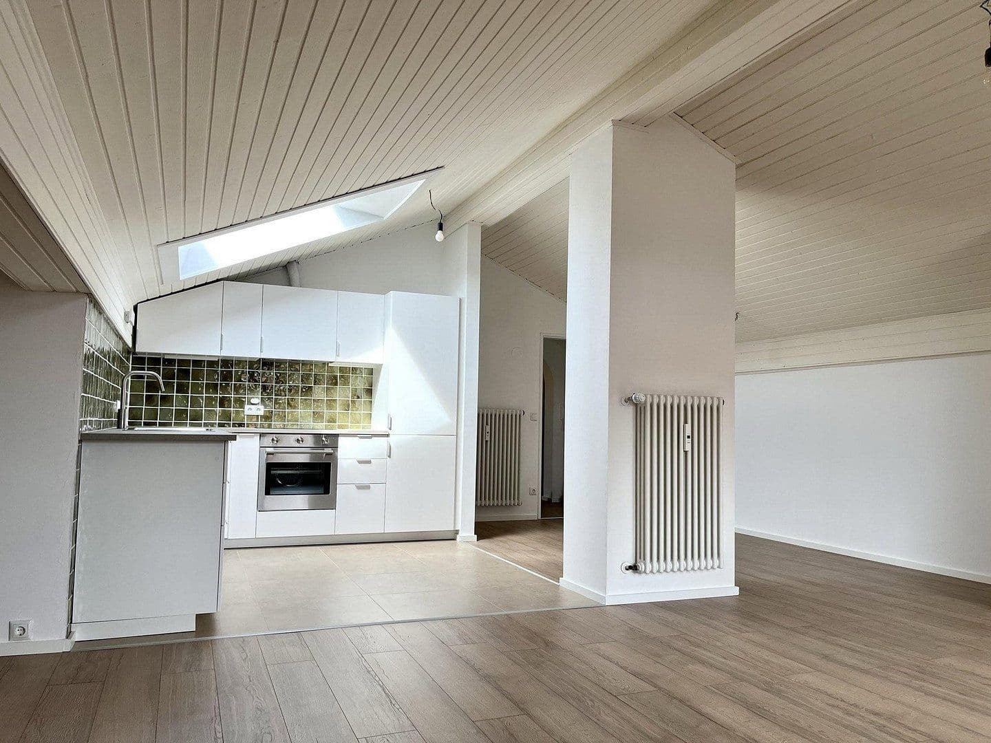 Prenájom bytu 1-izbový 64 m², Bergen, Bavorsko Prenájom bytu 1-izbový 64 m², Bergen, Bavorsko