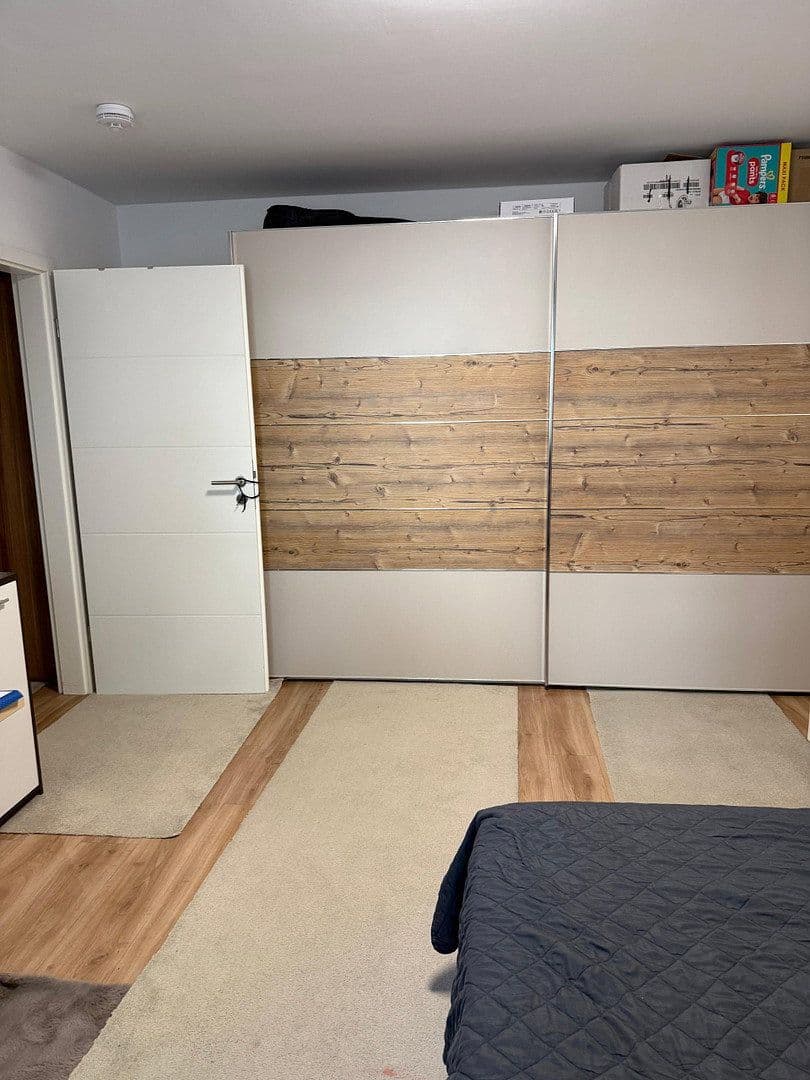 Prenájom bytu 3-izbový 95 m², Neu-Isenburg, Hesensko Prenájom bytu 3-izbový 95 m², Neu-Isenburg, Hesensko