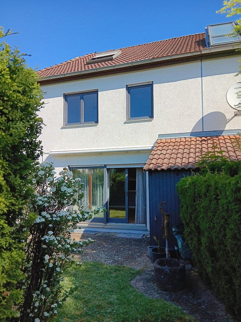 Predaj domu 127 m², pozemek 208 m², Rheinauer Ring 78, Rastatt, Bádensko-Wurttembersko Predaj domu 127 m², pozemek 208 m², Rheinauer Ring 78, Rastatt, Bádensko-Wurttembersko