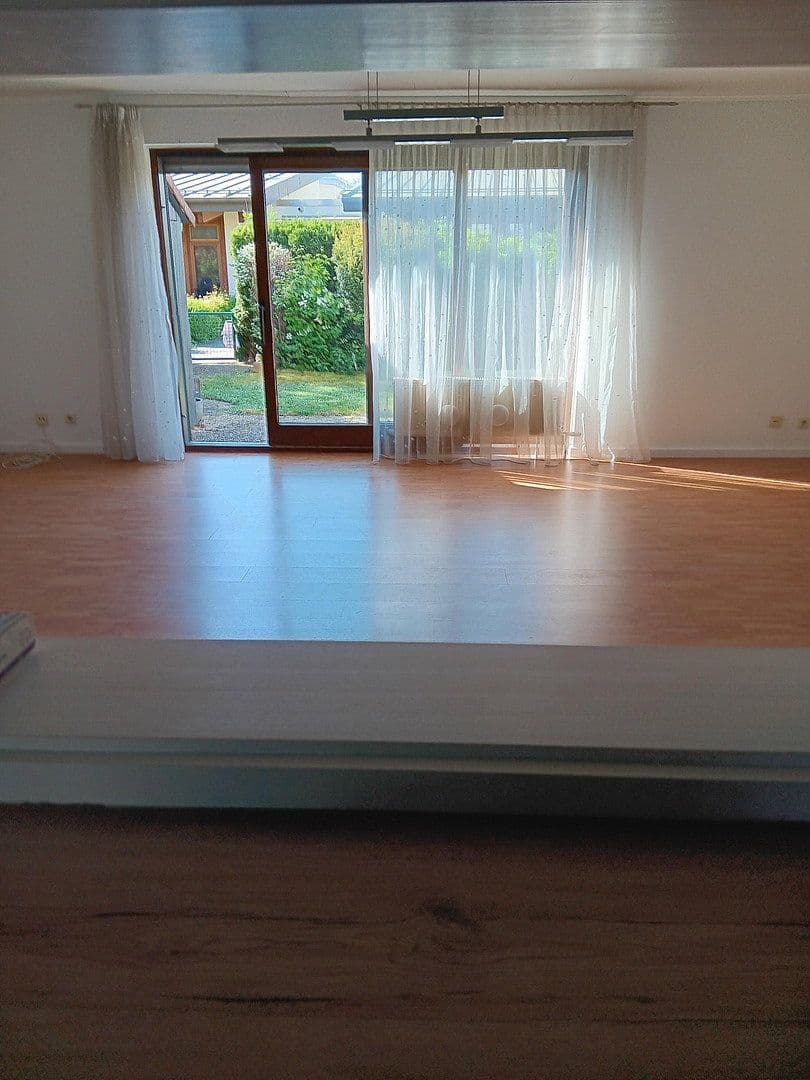 Predaj domu 127 m², pozemek 208 m², Rheinauer Ring 78, Rastatt, Bádensko-Wurttembersko Predaj domu 127 m², pozemek 208 m², Rheinauer Ring 78, Rastatt, Bádensko-Wurttembersko