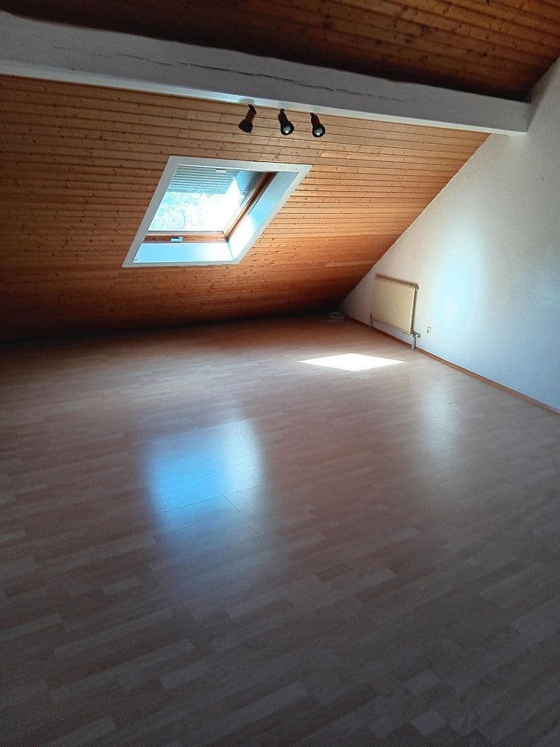Predaj domu 127 m², pozemek 208 m², Rheinauer Ring 78, Rastatt, Bádensko-Wurttembersko Predaj domu 127 m², pozemek 208 m², Rheinauer Ring 78, Rastatt, Bádensko-Wurttembersko