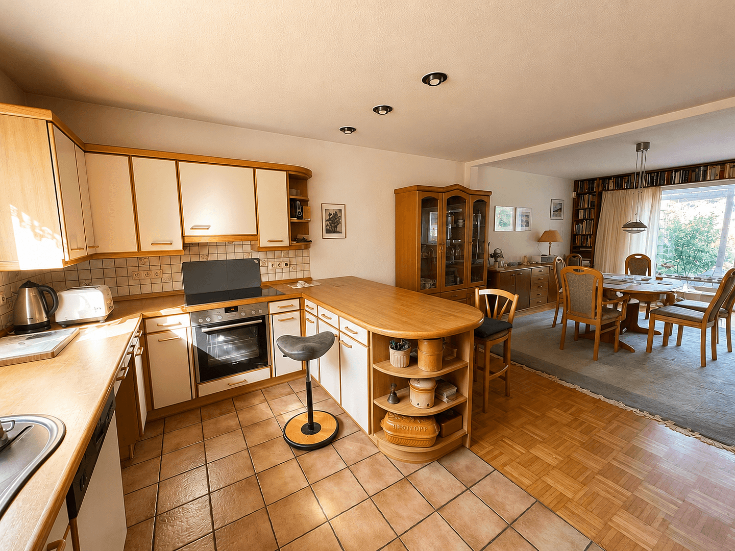 Predaj domu 143 m², pozemek 657 m², Aktienstr. 293, Mülheim an der Ruhr, Severné Porýnie - Westfálsko Predaj domu 143 m², pozemek 657 m², Aktienstr. 293, Mülheim an der Ruhr, Severné Porýnie - Westfálsko