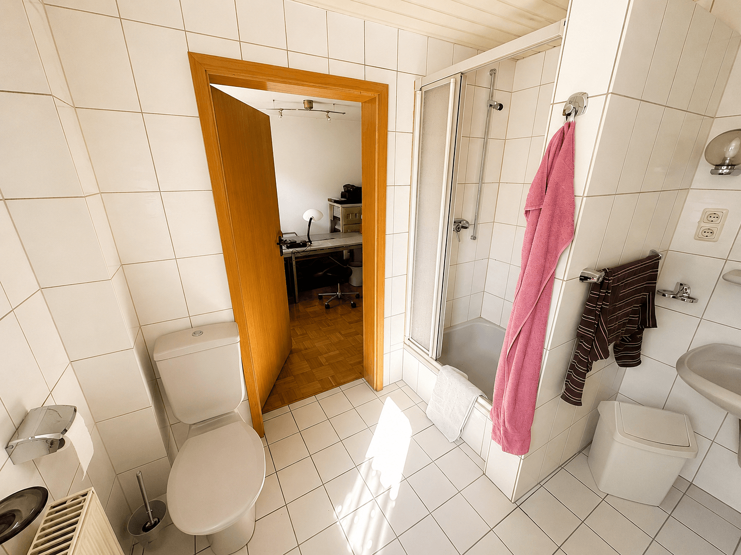 Predaj domu 143 m², pozemek 657 m², Aktienstr. 293, Mülheim an der Ruhr, Severné Porýnie - Westfálsko Predaj domu 143 m², pozemek 657 m², Aktienstr. 293, Mülheim an der Ruhr, Severné Porýnie - Westfálsko
