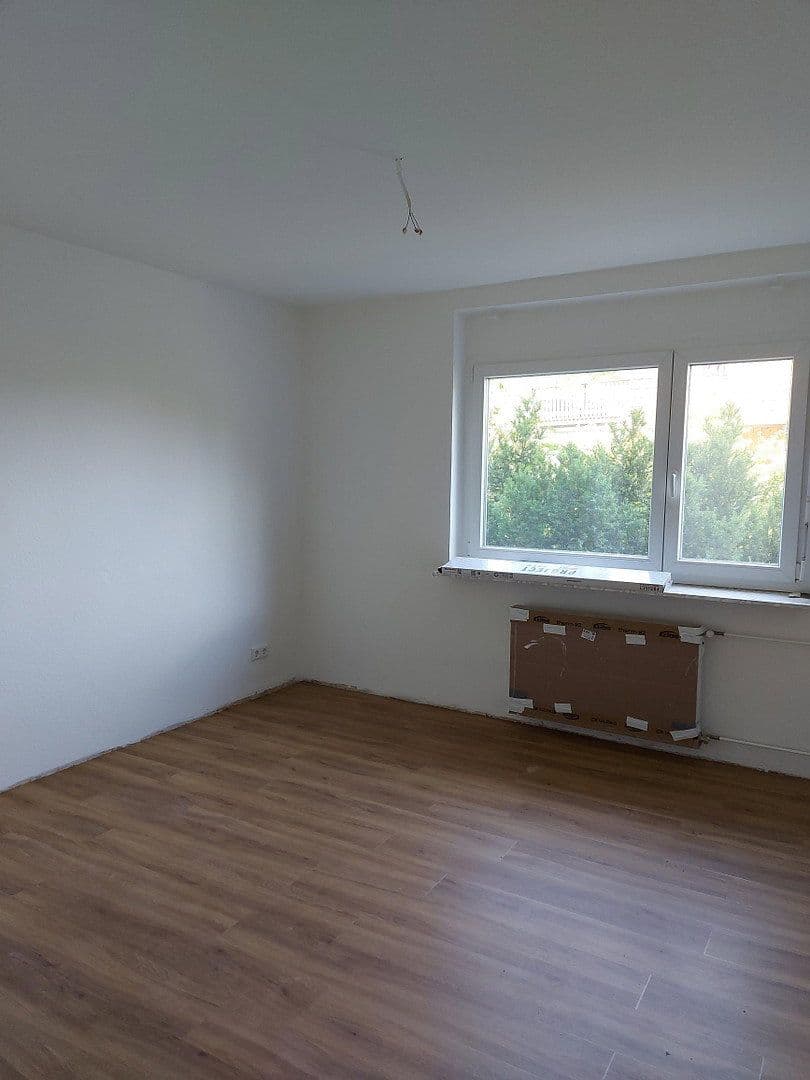 Prenájom bytu 4-izbový 119 m², Lorsch, Hesensko Prenájom bytu 4-izbový 119 m², Lorsch, Hesensko
