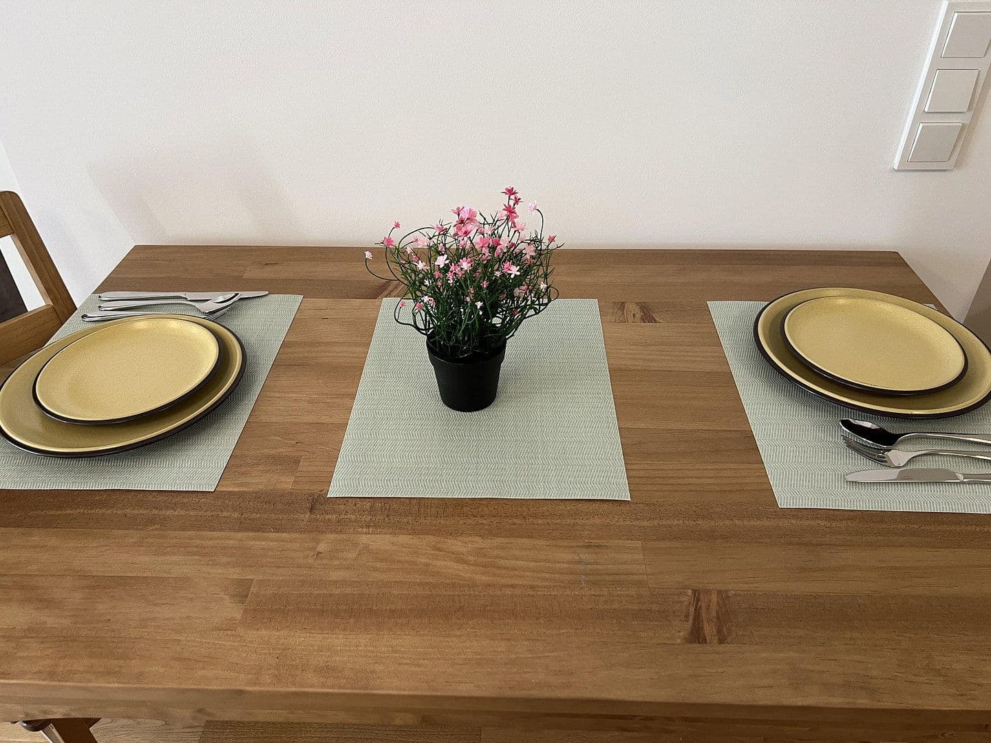 Prenájom bytu 2-izbový 40 m², Hohenstaufenstraße 9, Berlin, Berlín Prenájom bytu 2-izbový 40 m², Hohenstaufenstraße 9, Berlin, Berlín
