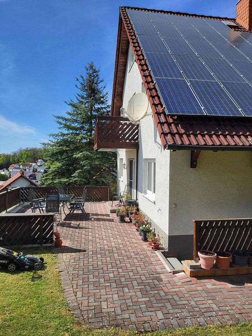 Predaj domu 260 m², pozemek 1.200 m², Heldburg, Durínsko Predaj domu 260 m², pozemek 1.200 m², Heldburg, Durínsko
