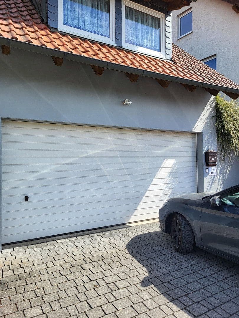 Predaj domu 260 m², pozemek 1.200 m², Heldburg, Durínsko Predaj domu 260 m², pozemek 1.200 m², Heldburg, Durínsko