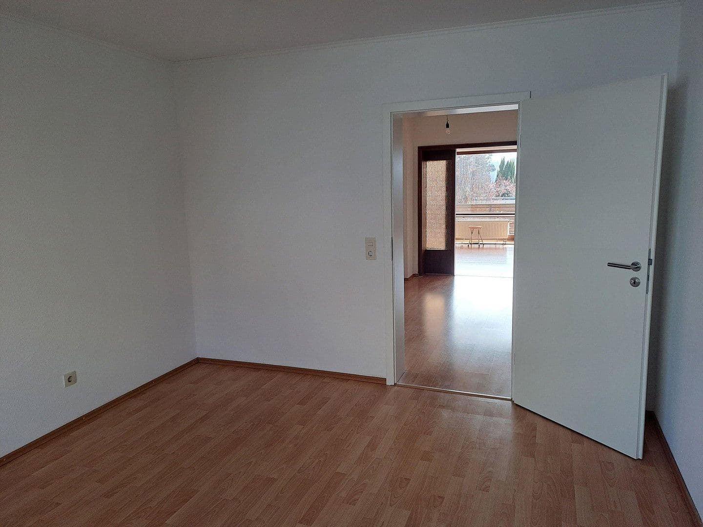 Prenájom bytu 3-izbový 86 m², Heisenbergstraße 9, Würzburg, Bavorsko Prenájom bytu 3-izbový 86 m², Heisenbergstraße 9, Würzburg, Bavorsko