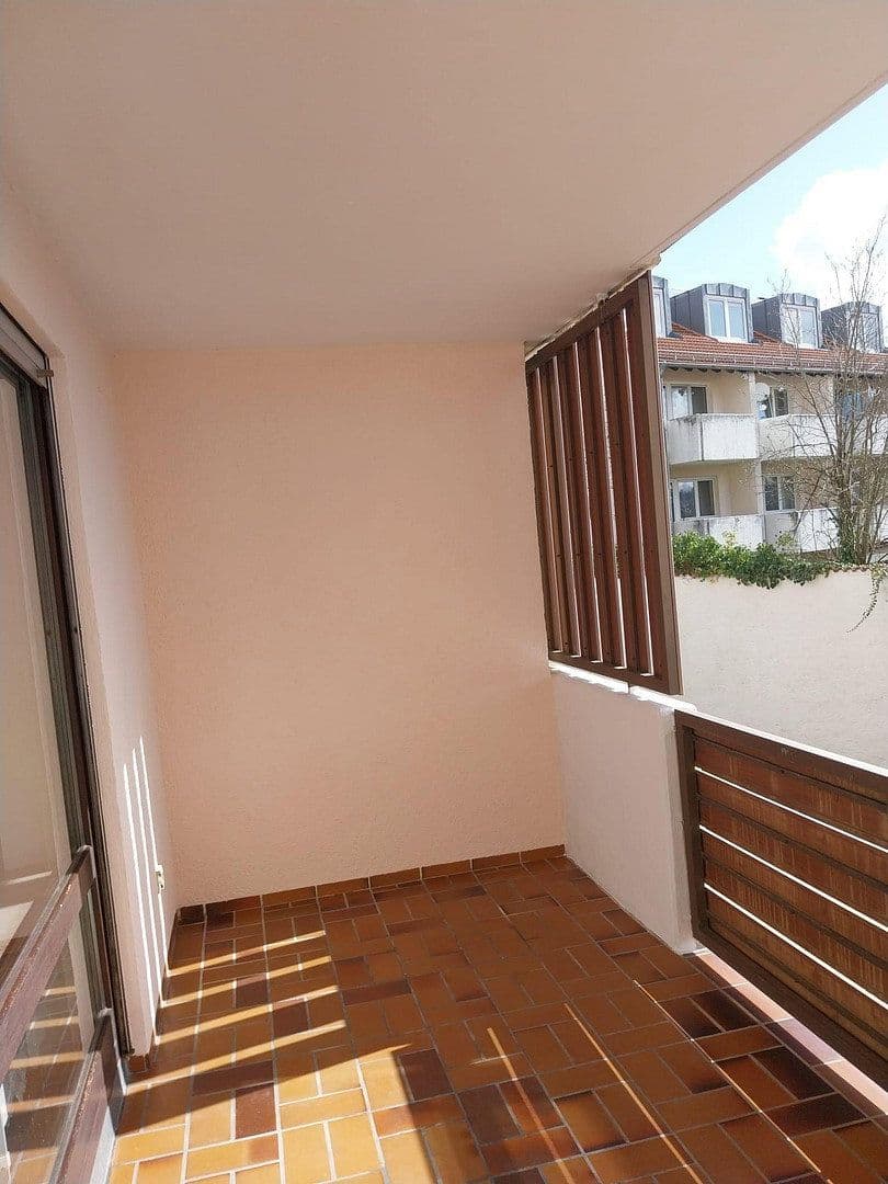 Prenájom bytu 3-izbový 86 m², Heisenbergstraße 9, Würzburg, Bavorsko Prenájom bytu 3-izbový 86 m², Heisenbergstraße 9, Würzburg, Bavorsko