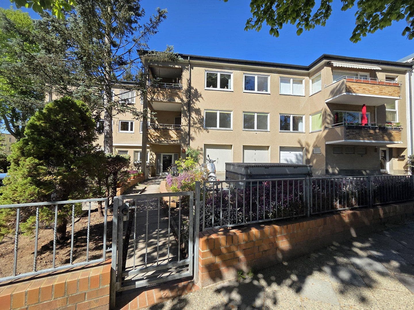 Predaj bytu 3-izbový 80 m², Oehlertring, Berlin, Berlín Predaj bytu 3-izbový 80 m², Oehlertring, Berlin, Berlín