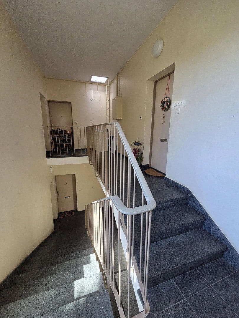 Predaj bytu 3-izbový 80 m², Oehlertring, Berlin, Berlín Predaj bytu 3-izbový 80 m², Oehlertring, Berlin, Berlín