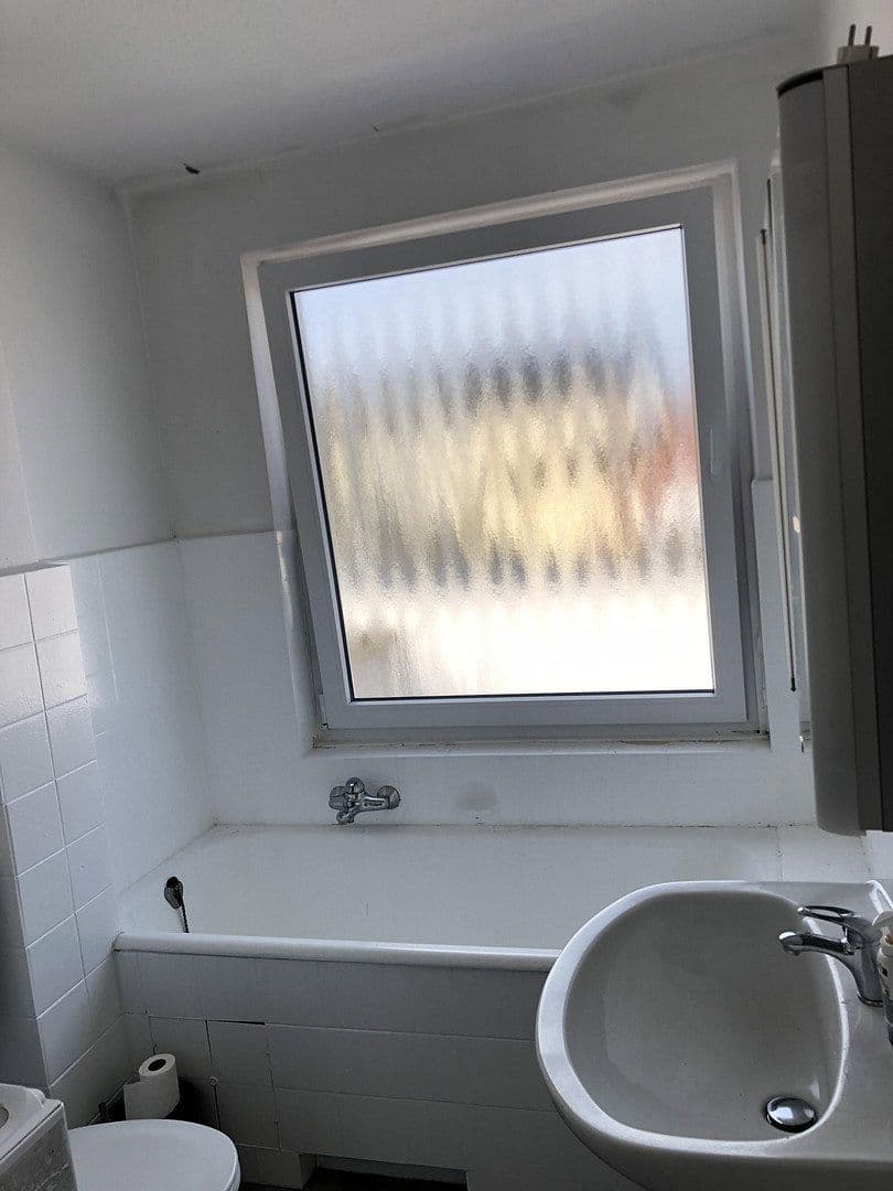 Prenájom bytu 3-izbový 76 m², Kanalstraße 5, Bremerhaven, Brémy Prenájom bytu 3-izbový 76 m², Kanalstraße 5, Bremerhaven, Brémy