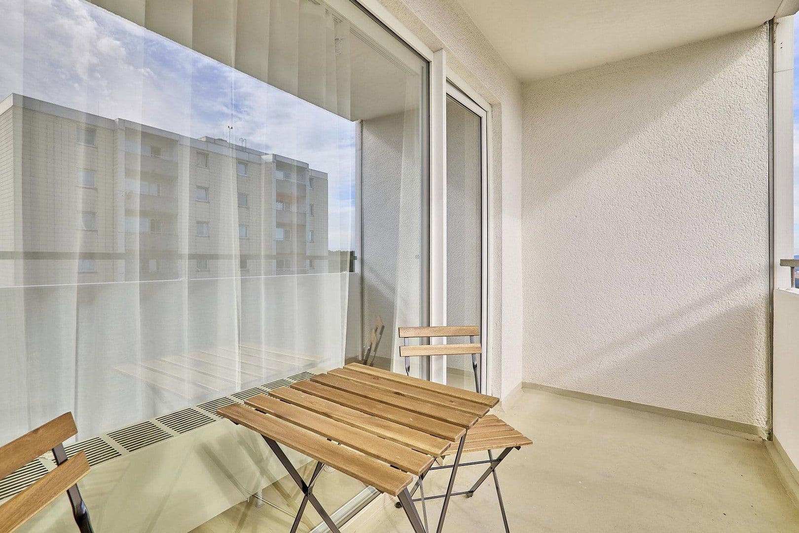 Prenájom bytu 4-izbový 107 m², Berliner Str. 40, Landstuhl, Porýnie-Falcko Prenájom bytu 4-izbový 107 m², Berliner Str. 40, Landstuhl, Porýnie-Falcko