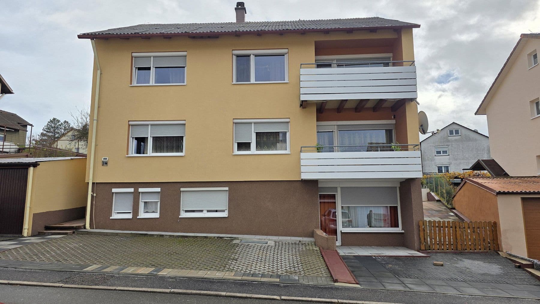 Predaj domu 211 m², pozemek 668 m², Lerchenstr. 26, Altensteig, Bádensko-Wurttembersko Predaj domu 211 m², pozemek 668 m², Lerchenstr. 26, Altensteig, Bádensko-Wurttembersko