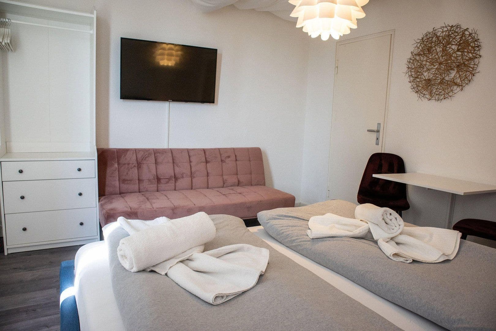 Prenájom bytu 1-izbový 26 m², Alte Rathausstraße 7A, Laatzen, Dolné Sasko Prenájom bytu 1-izbový 26 m², Alte Rathausstraße 7A, Laatzen, Dolné Sasko