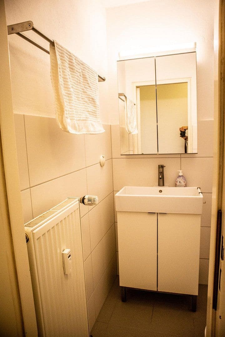 Prenájom bytu 1-izbový 26 m², Alte Rathausstraße 7A, Laatzen, Dolné Sasko Prenájom bytu 1-izbový 26 m², Alte Rathausstraße 7A, Laatzen, Dolné Sasko