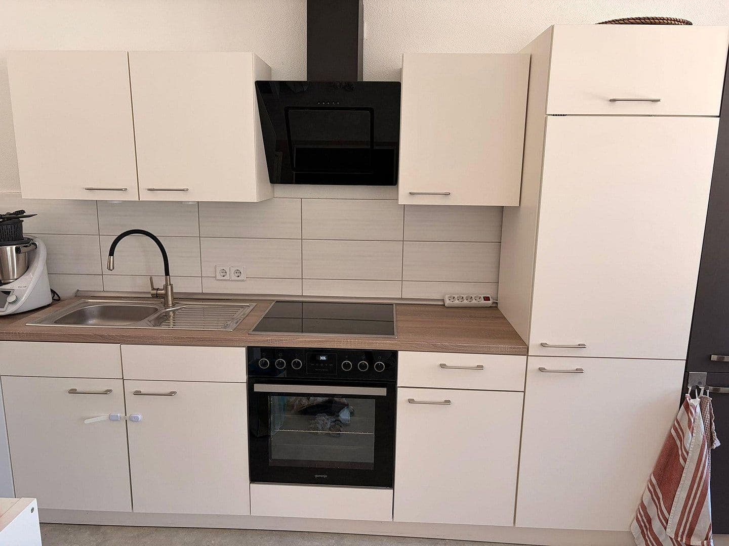 Prenájom bytu 3-izbový 80 m², Straße der Einheit 44, Heringen/Helme, Durínsko Prenájom bytu 3-izbový 80 m², Straße der Einheit 44, Heringen/Helme, Durínsko