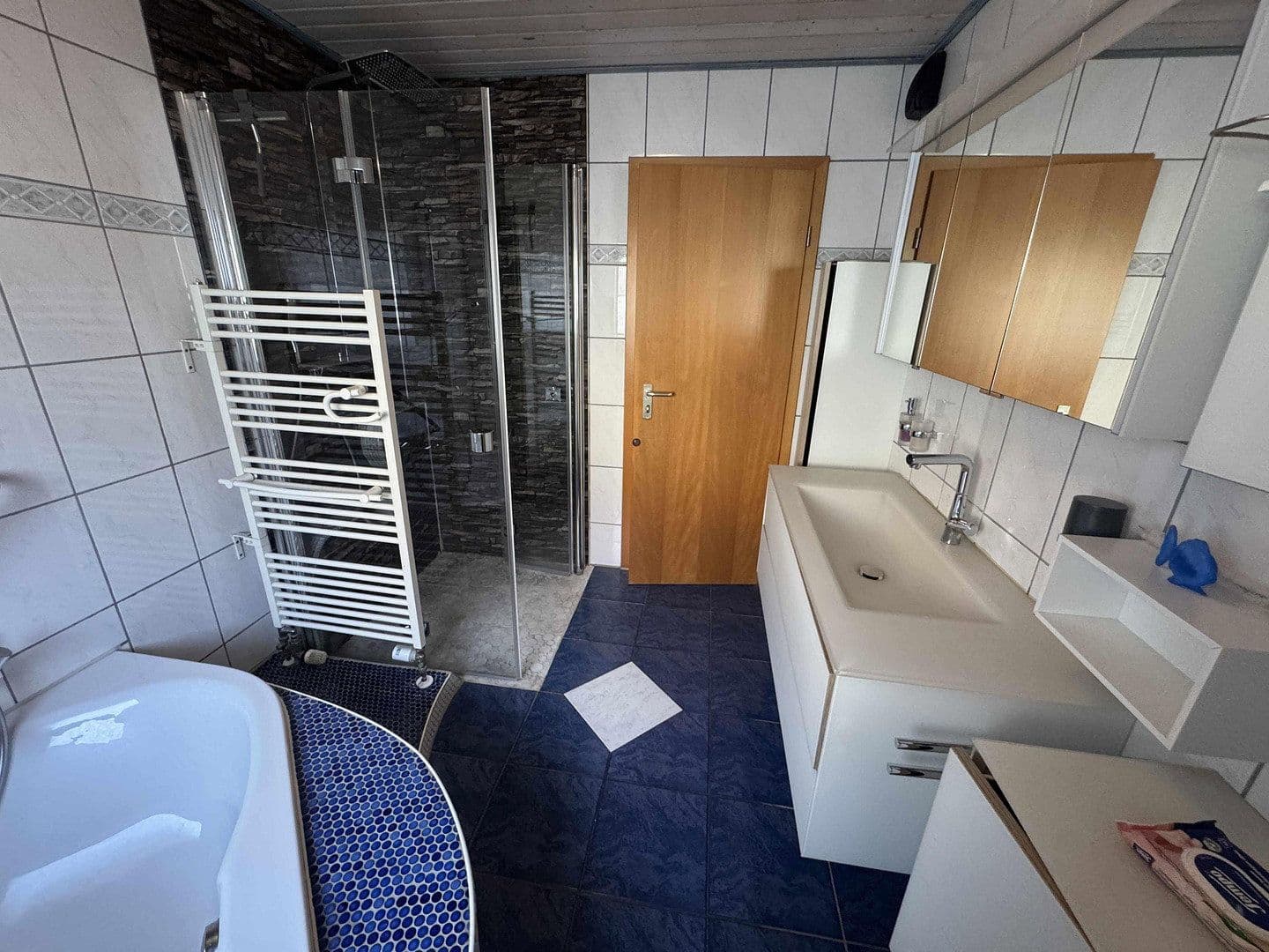 Predaj domu 131 m², pozemek 171 m², Remshalden, Bádensko-Wurttembersko Predaj domu 131 m², pozemek 171 m², Remshalden, Bádensko-Wurttembersko