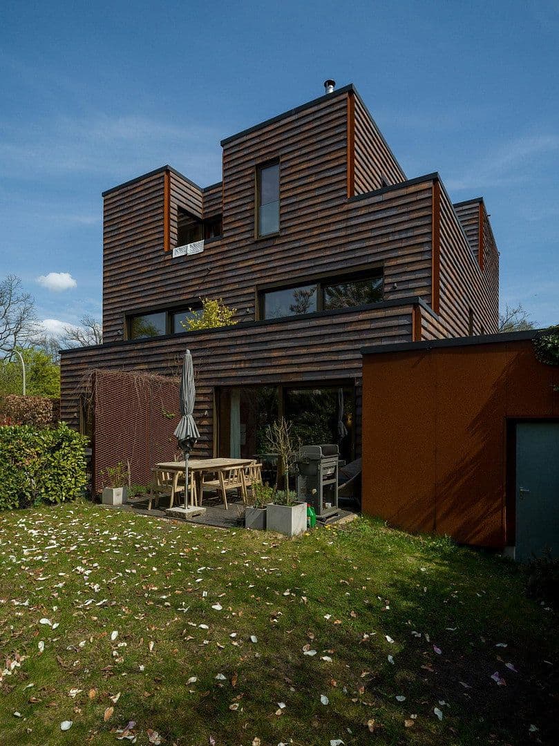 Predaj domu 157 m², pozemek 270 m², Hamburg-Blankenese, Hamburg Predaj domu 157 m², pozemek 270 m², Hamburg-Blankenese, Hamburg