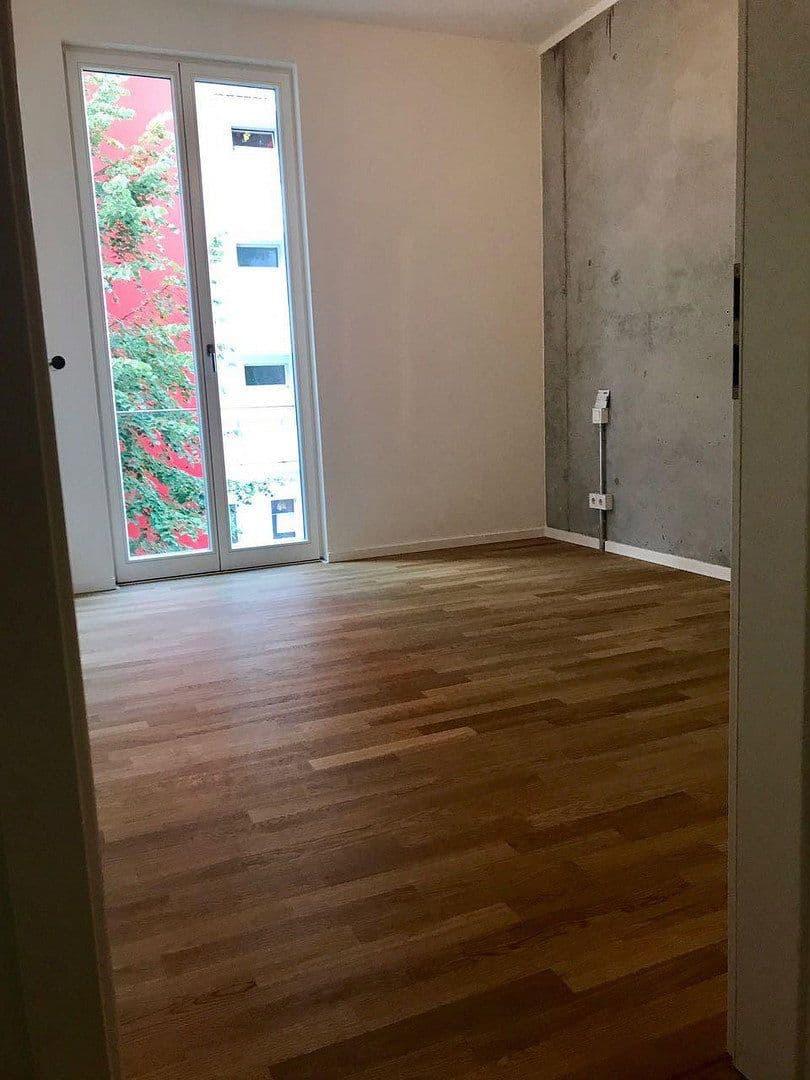 Prenájom bytu 2-izbový 82 m², Berlin, Berlín Prenájom bytu 2-izbový 82 m², Berlin, Berlín