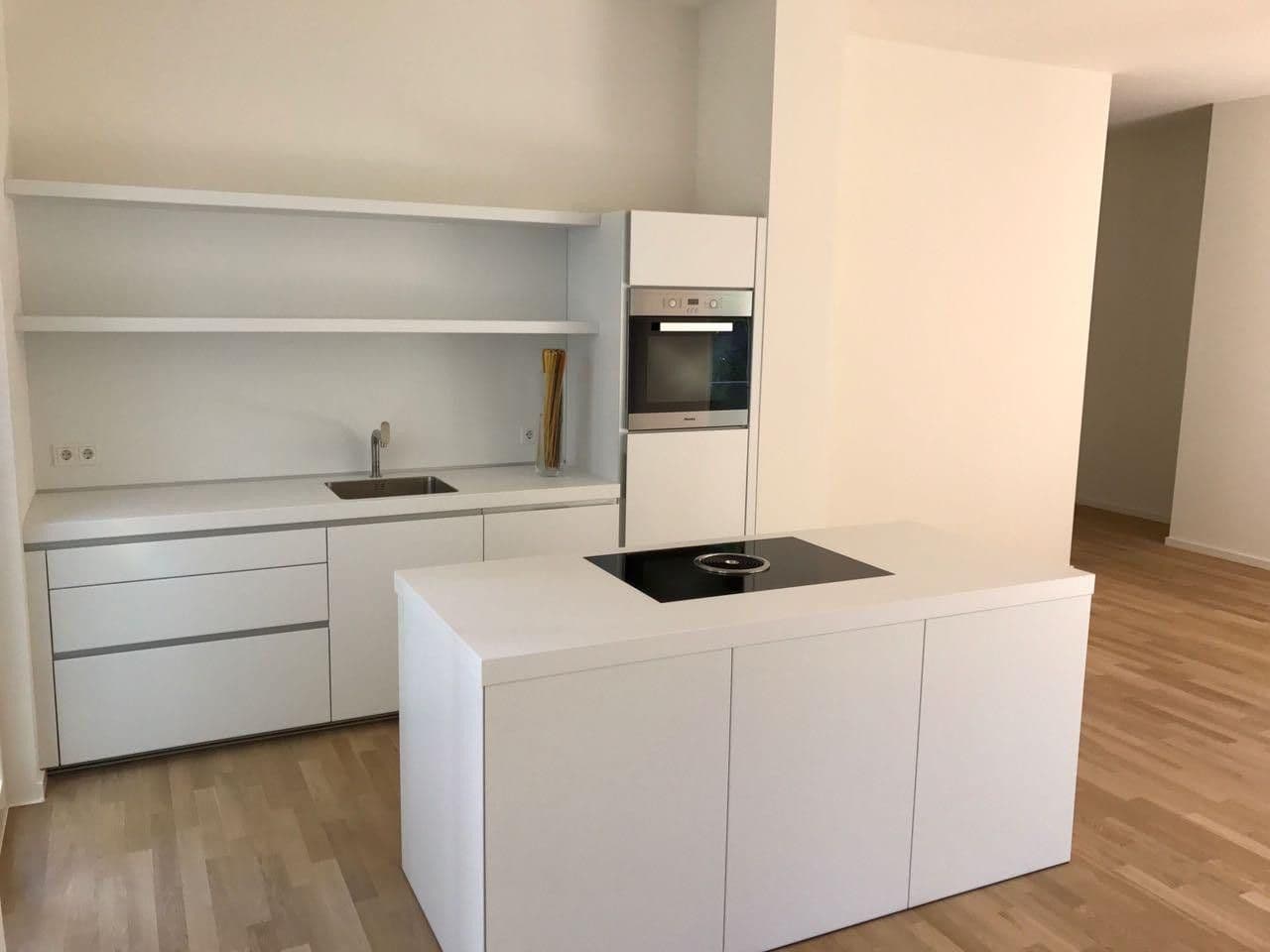 Prenájom bytu 2-izbový 82 m², Berlin, Berlín Prenájom bytu 2-izbový 82 m², Berlin, Berlín