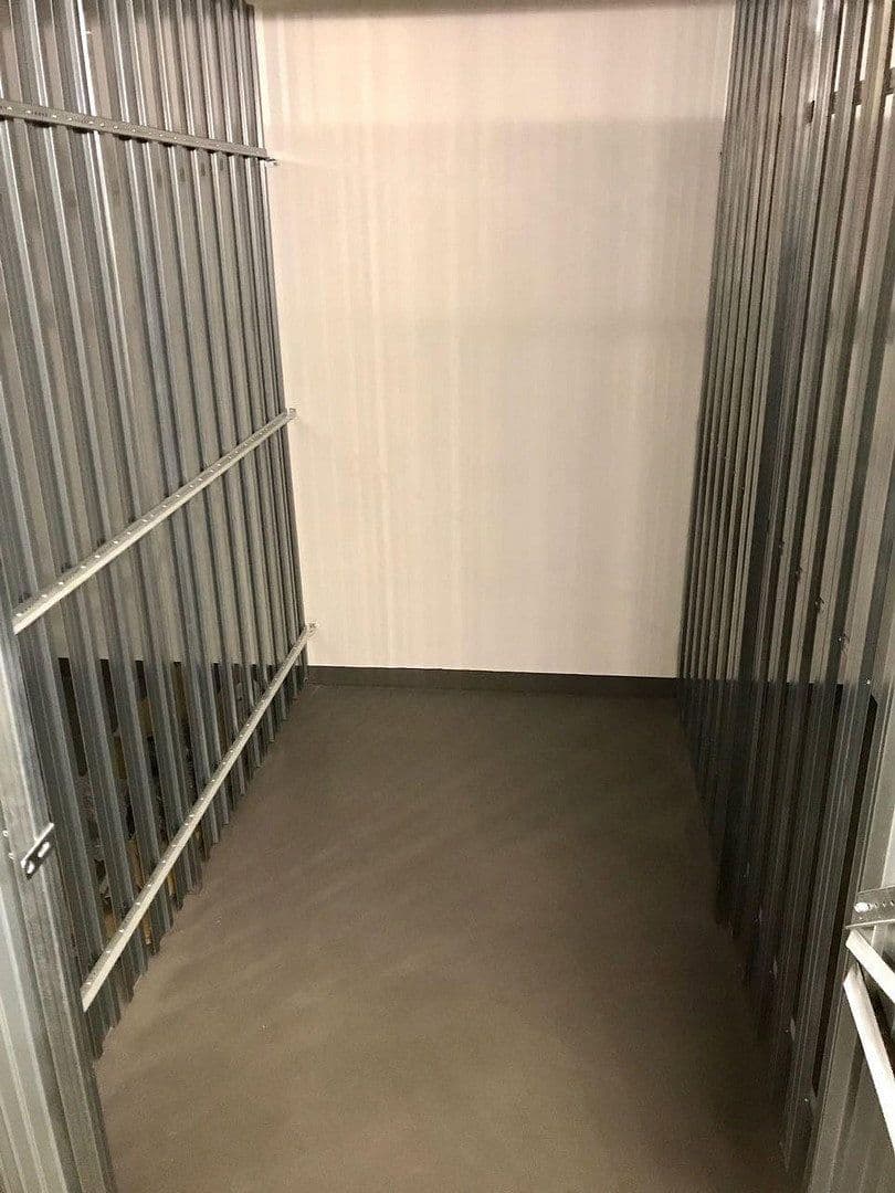 Prenájom bytu 2-izbový 82 m², Berlin, Berlín Prenájom bytu 2-izbový 82 m², Berlin, Berlín