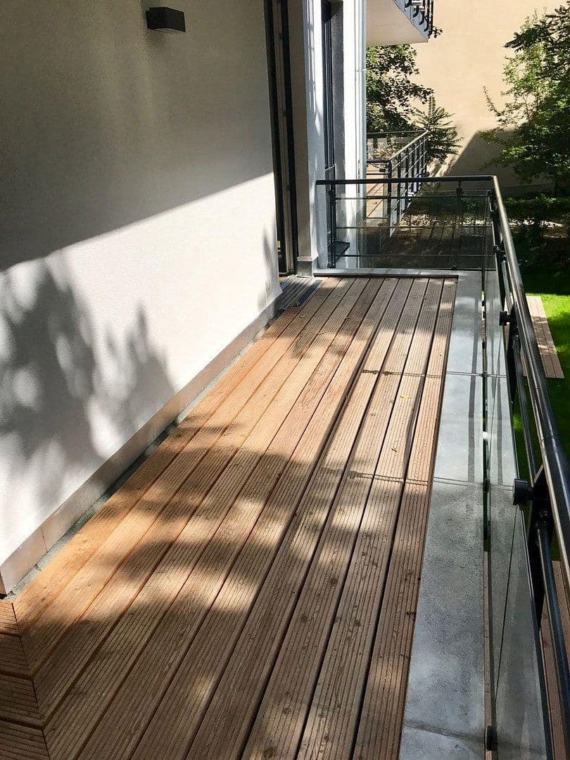 Prenájom bytu 2-izbový 82 m², Berlin, Berlín Prenájom bytu 2-izbový 82 m², Berlin, Berlín